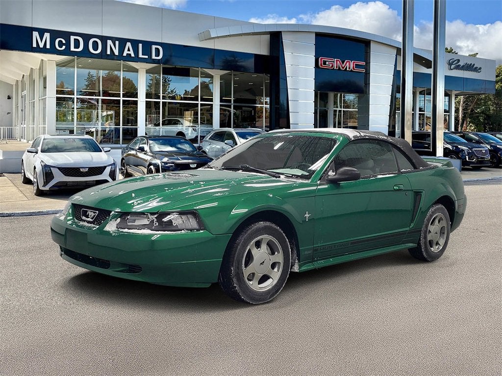 2000 Ford Mustang Base