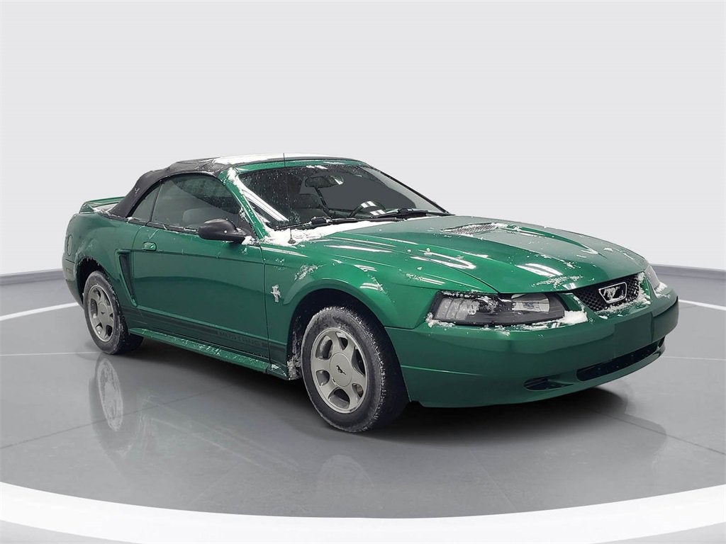 2000 Ford Mustang Base