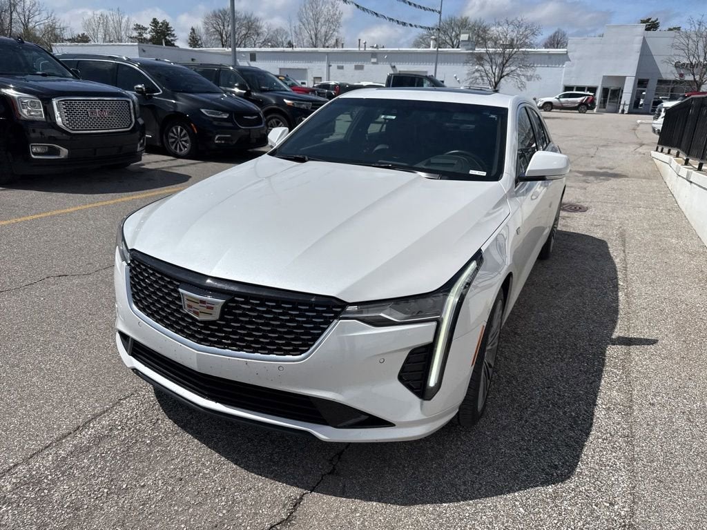 2023 Cadillac CT4 Premium Luxury