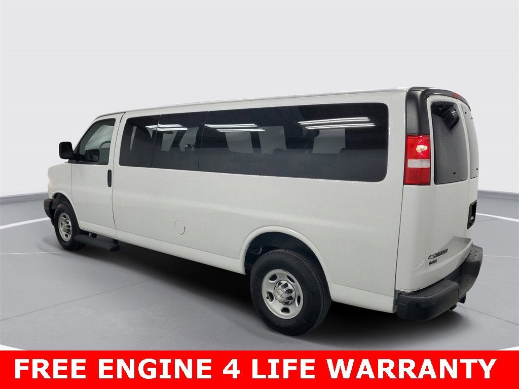 2021 Chevrolet Express Passenger 3500 1LS