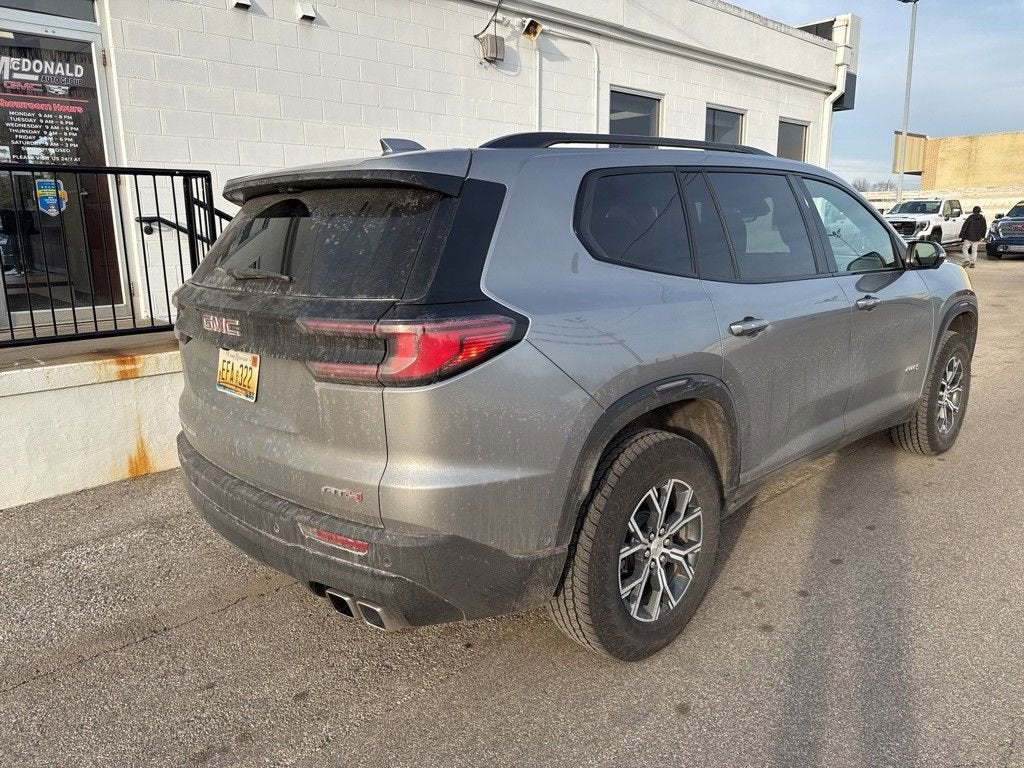 2025 GMC Acadia AT4