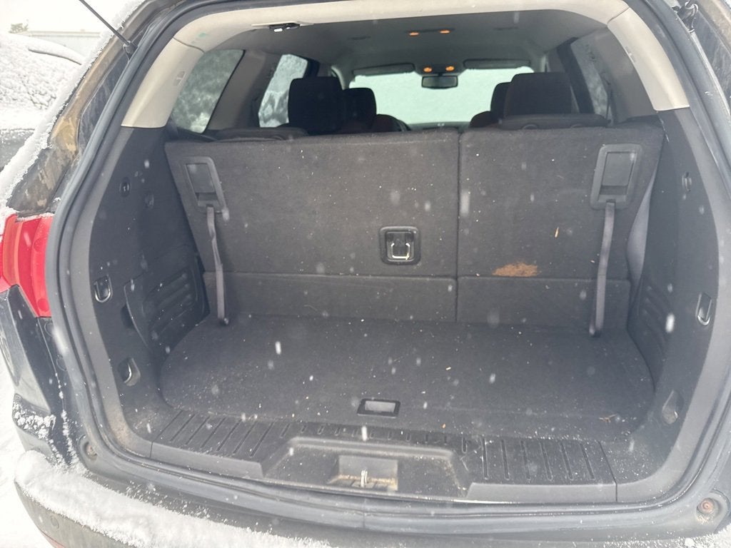 2011 Chevrolet Traverse LT w/1LT