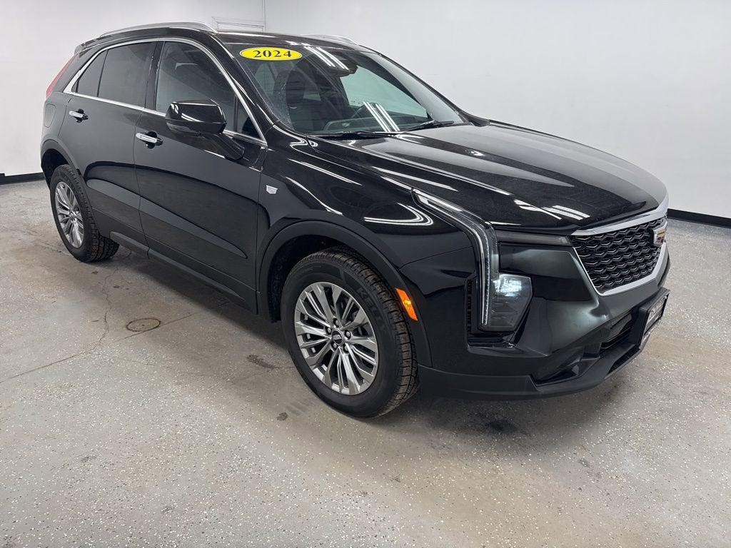 2024 Cadillac XT4 Premium Luxury