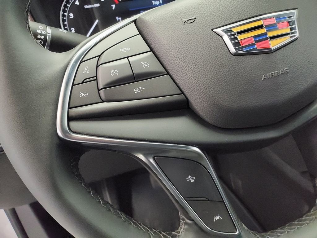 2026 Cadillac XT5 Luxury