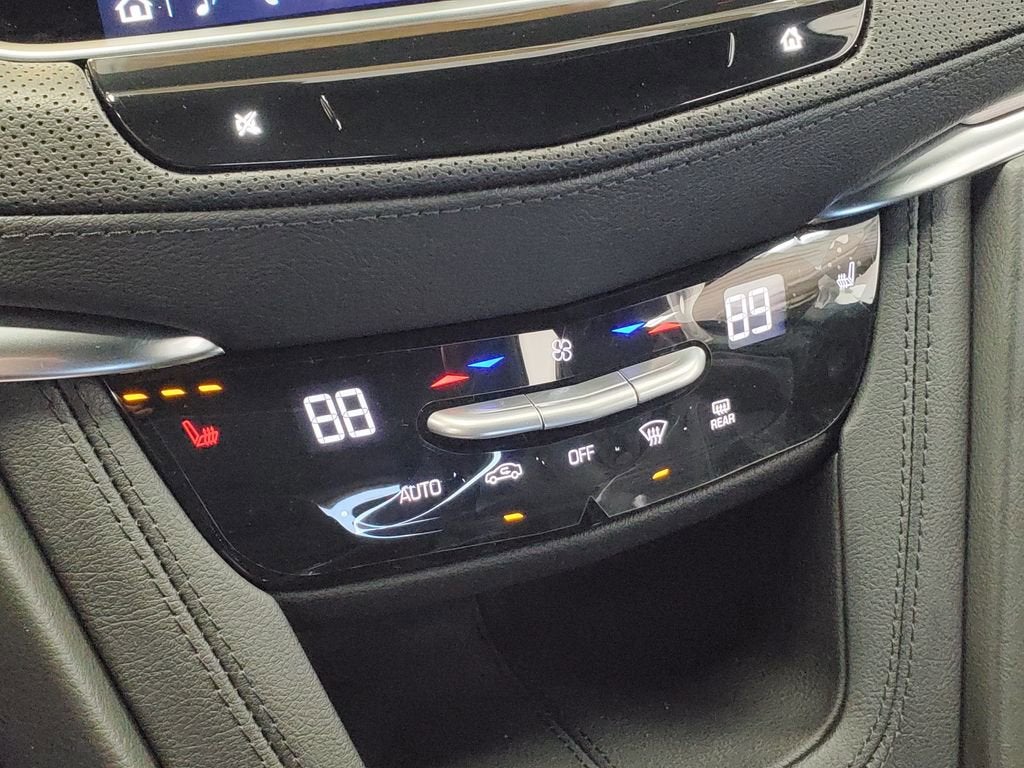 2026 Cadillac XT5 Luxury