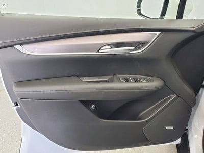 2026 Cadillac XT5 Luxury