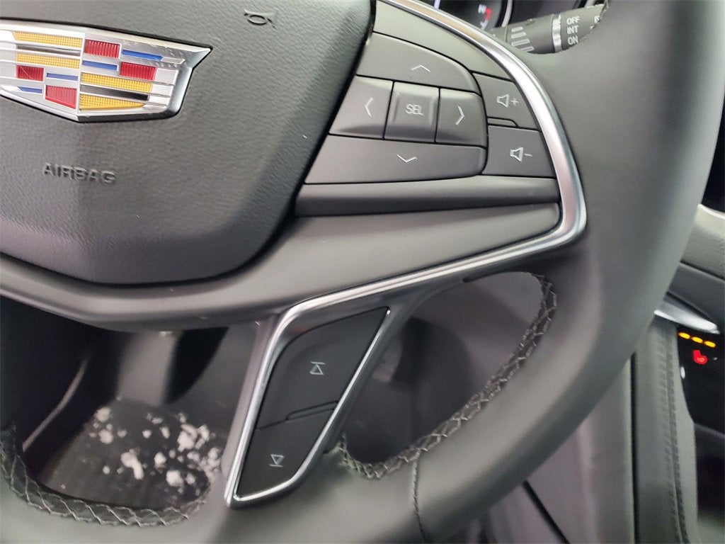 2026 Cadillac XT5 Luxury