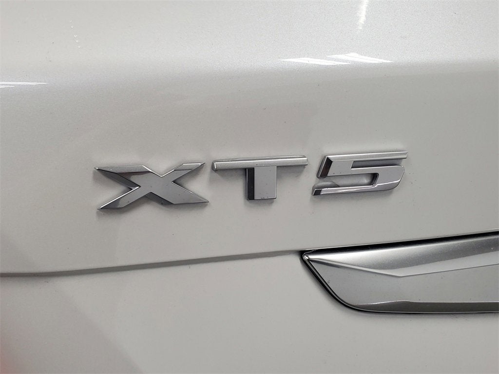 2026 Cadillac XT5 Luxury