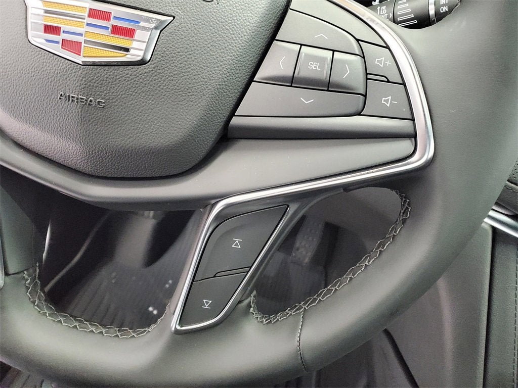 2026 Cadillac XT5 Luxury