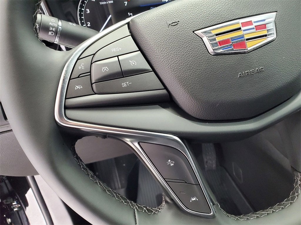 2026 Cadillac XT5 Luxury