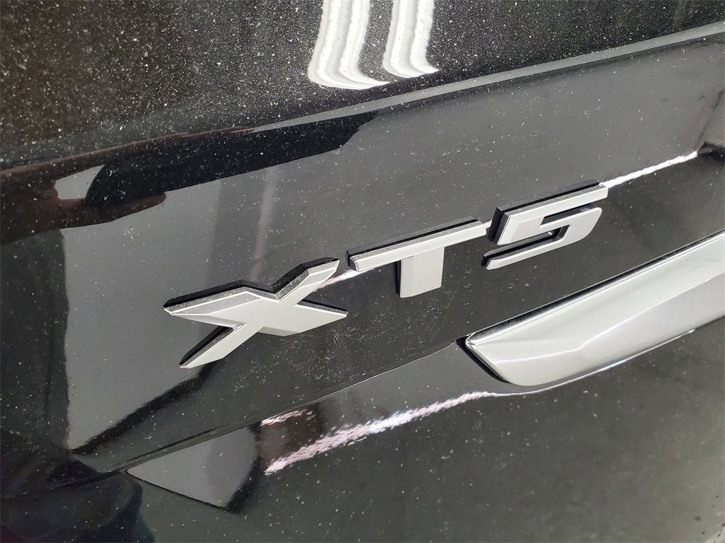 2026 Cadillac XT5 Luxury