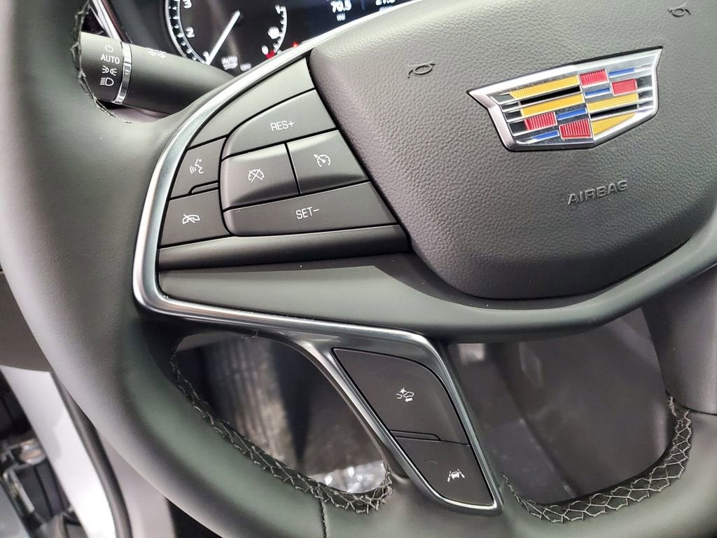 2026 Cadillac XT5 Luxury