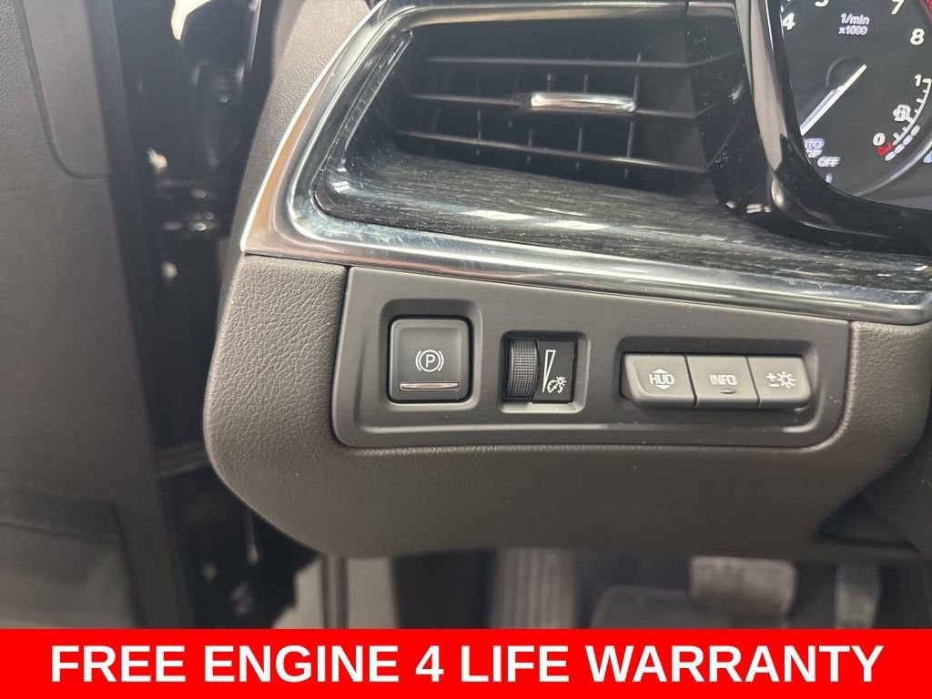 2022 Cadillac XT5 Premium Luxury