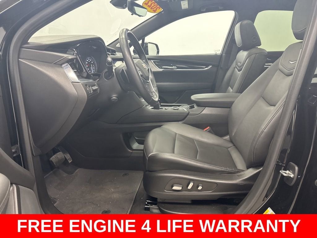 2022 Cadillac XT5 Premium Luxury