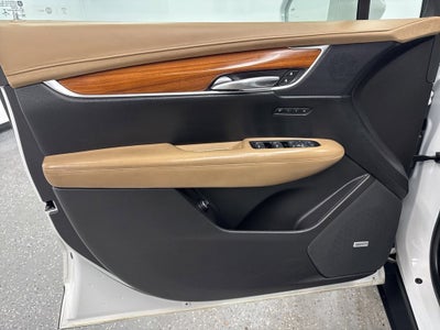 2017 Cadillac XT5 Platinum AWD