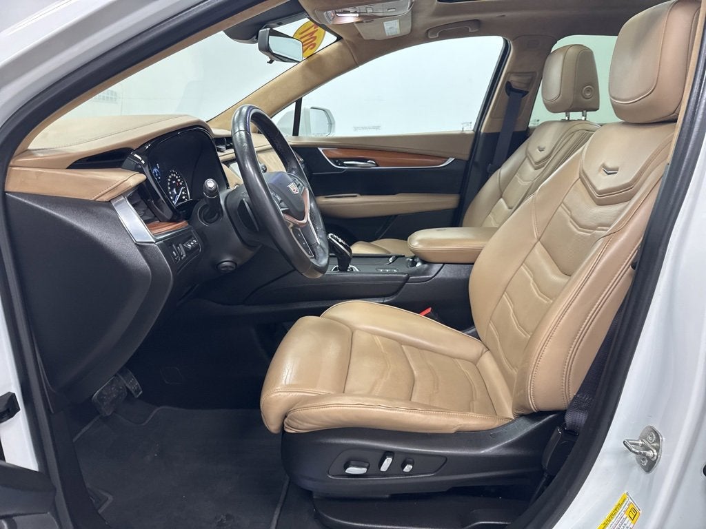 2017 Cadillac XT5 Platinum AWD