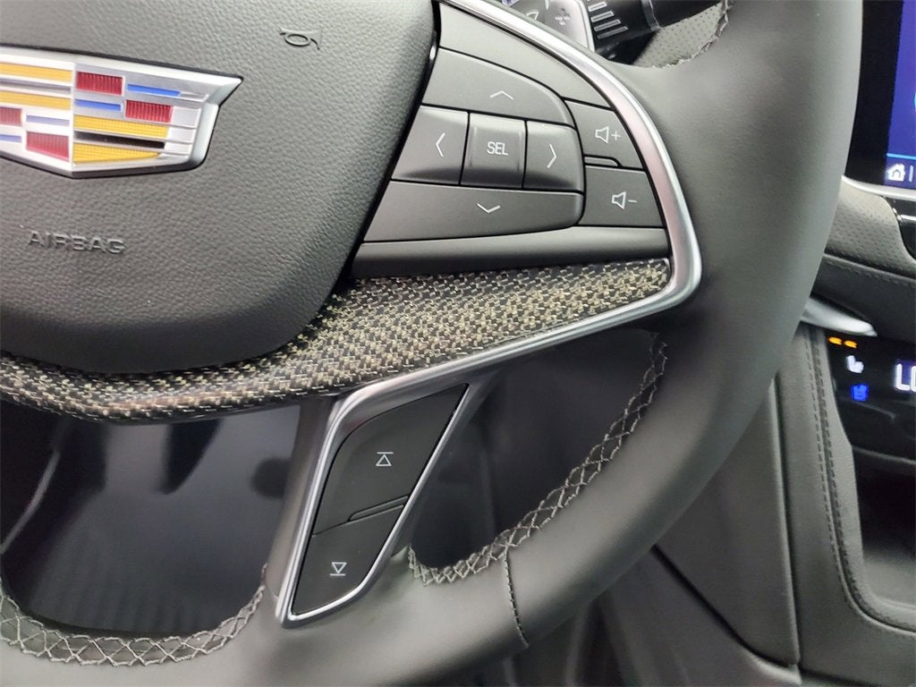 2025 Cadillac XT5 Sport