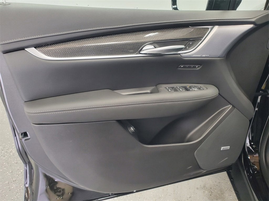 2025 Cadillac XT5 Sport