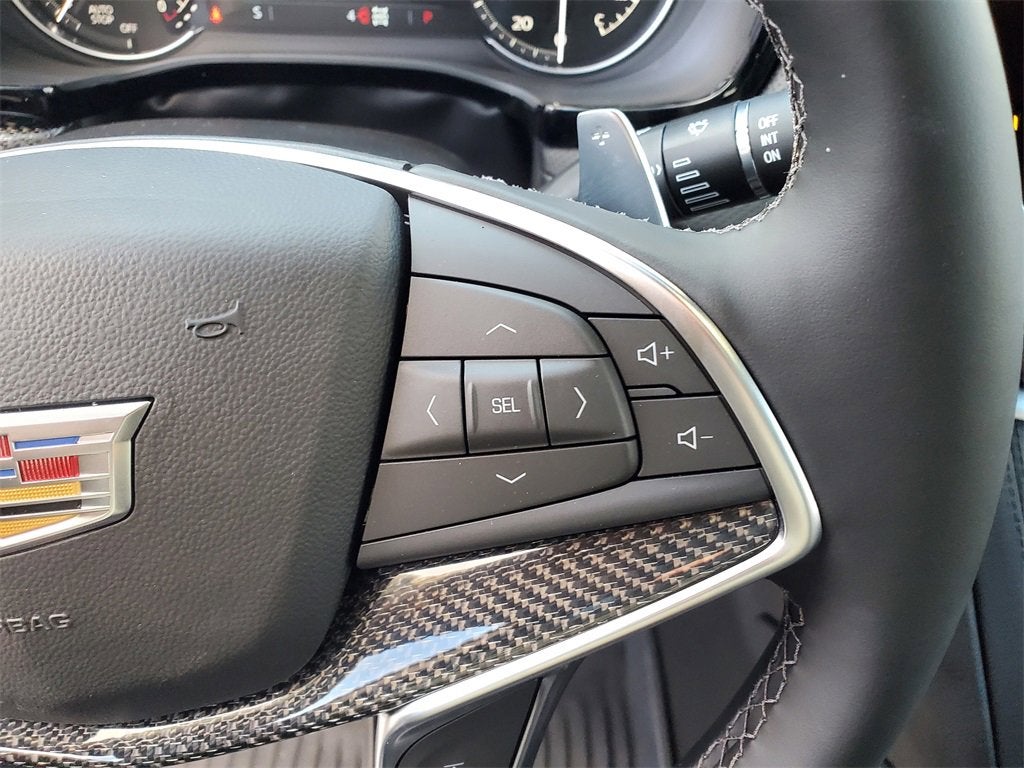 2025 Cadillac XT5 Sport