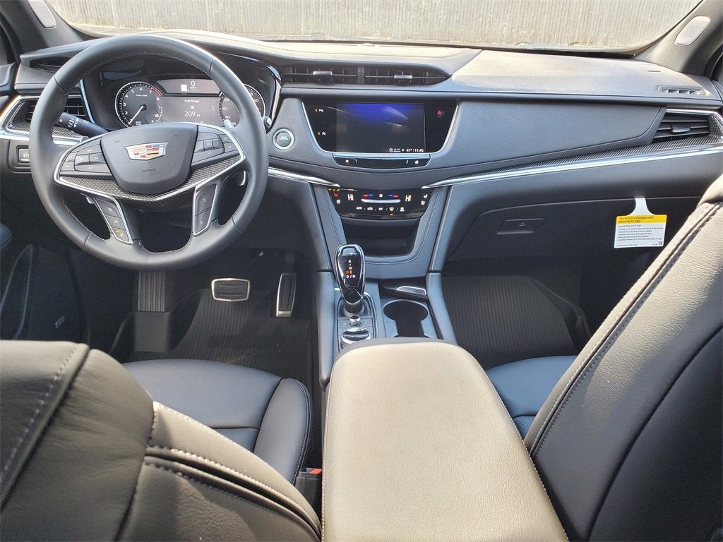 2025 Cadillac XT5 Sport