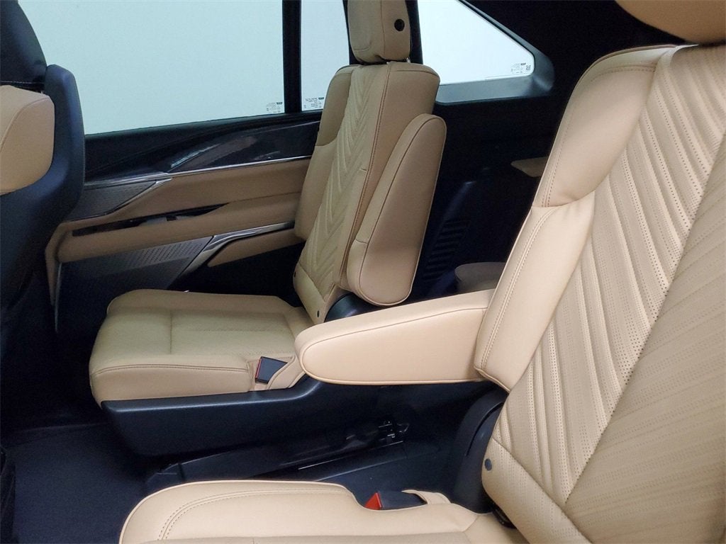 2025 Cadillac ESCALADE IQ Sport 2