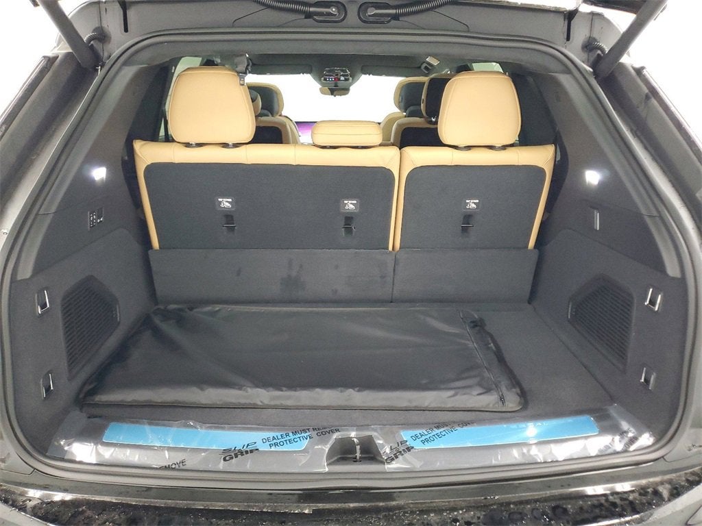 2025 Cadillac ESCALADE IQ Sport 2