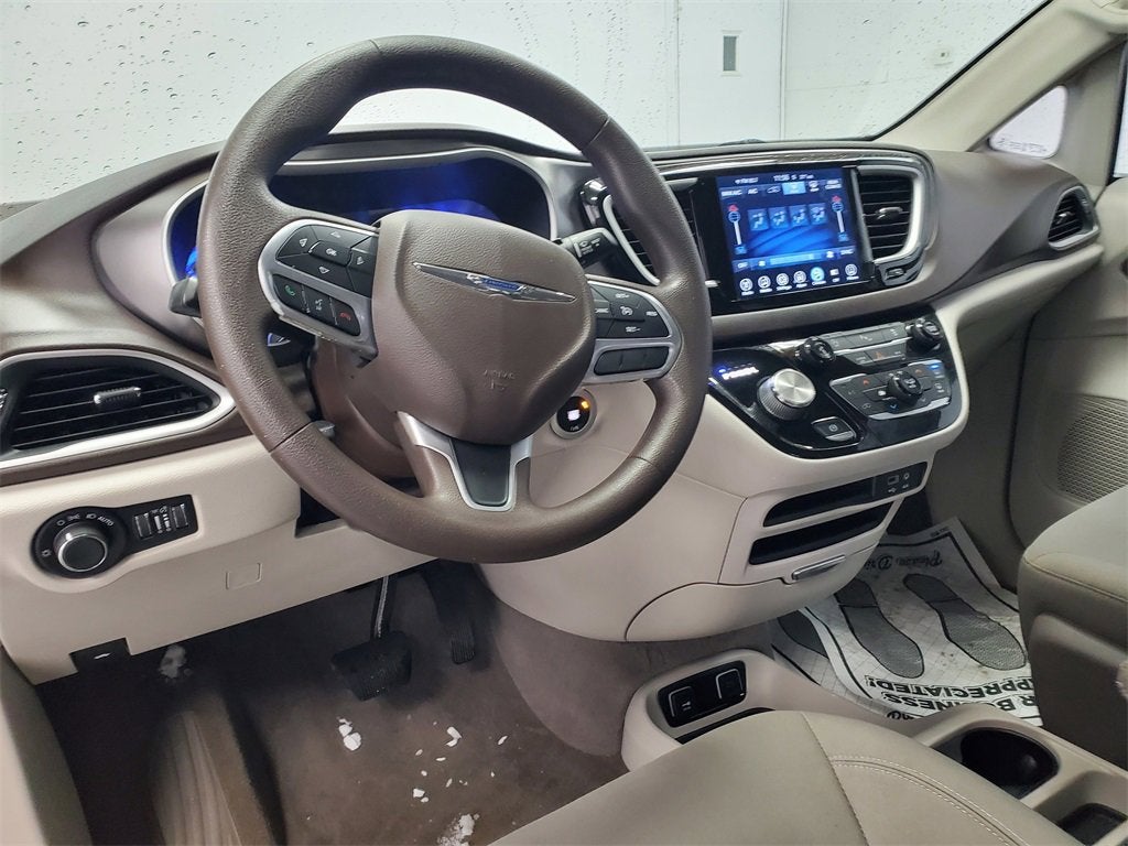 2017 Chrysler Pacifica Touring