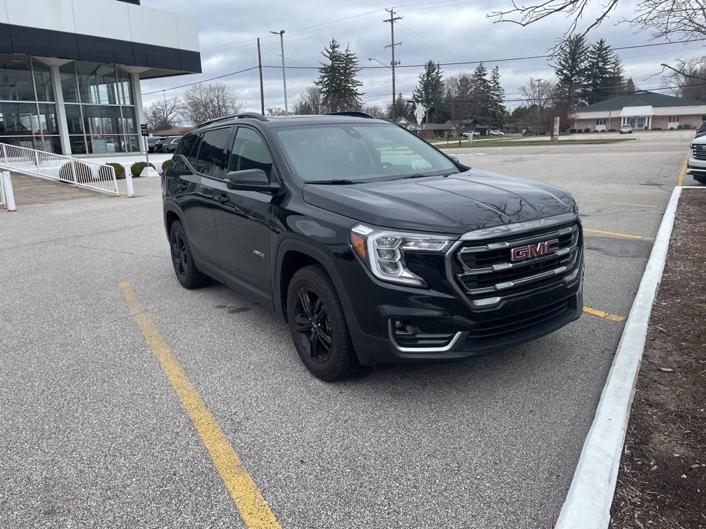 2023 GMC Terrain AT4