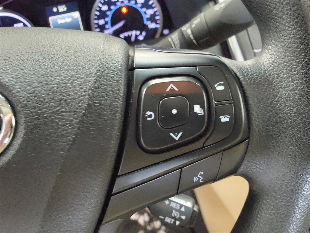 2017 Toyota Camry Hybrid LE