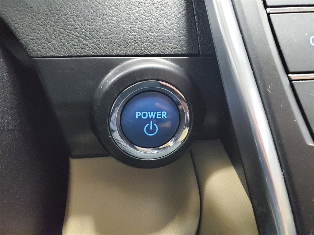 2017 Toyota Camry Hybrid LE