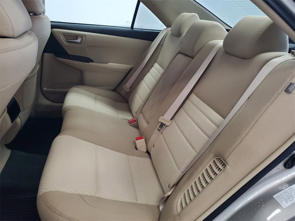 2017 Toyota Camry Hybrid LE