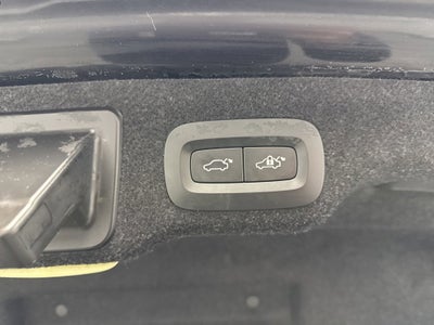 2018 Volvo S90 Momentum