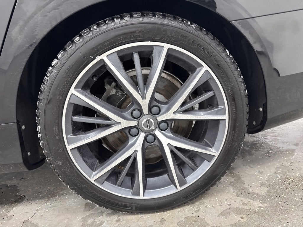 2018 Volvo S90 Momentum