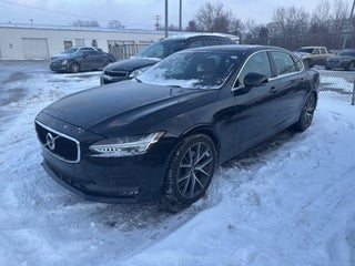 2018 Volvo S90 Momentum