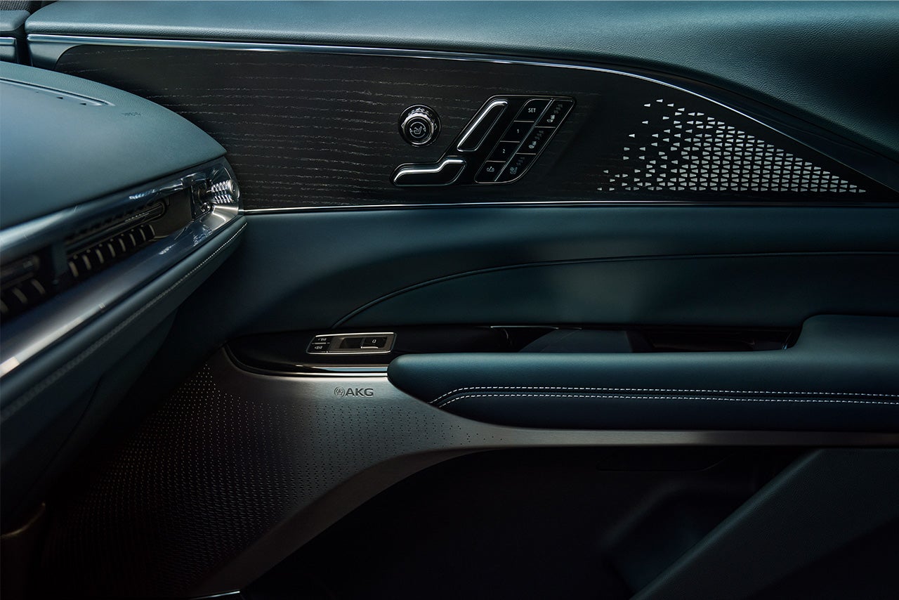 McDonald Cadillac in Saginaw MI